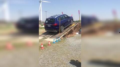 爬坡视频国产,爬坡视频展现国产汽车卓越性能